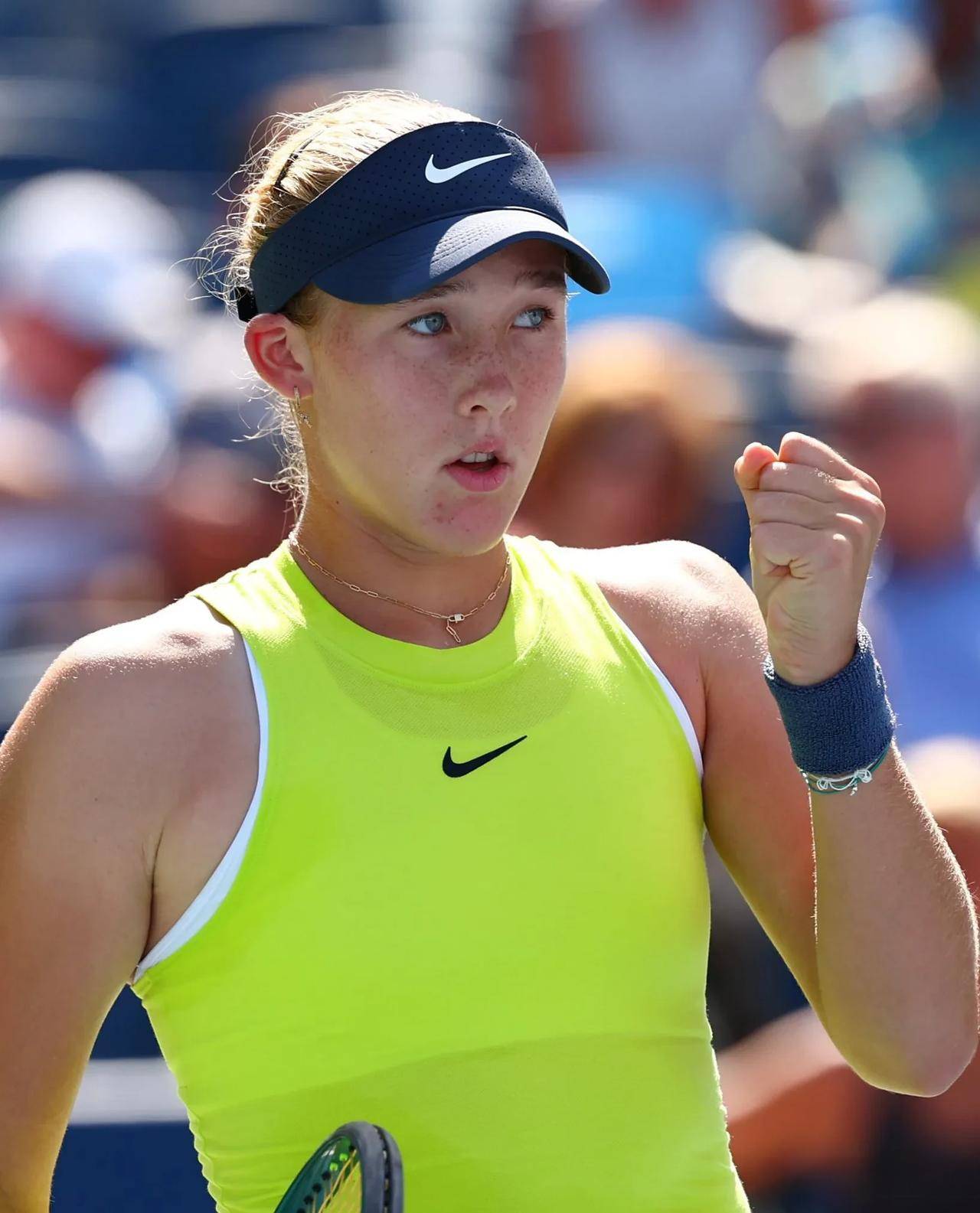 屡屡展现出 屡屡展现出